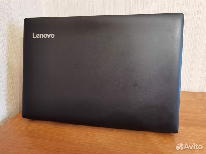 Ноутбук Lenovo с FullHD разрешением