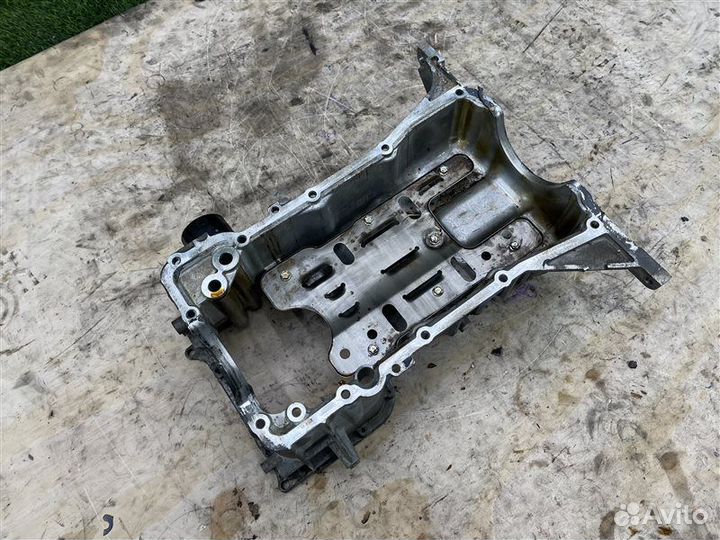 Поддон Nissan Skyline V36 VQ25HR 2013