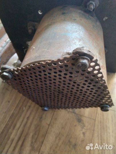 Мельница крупорушка для размола зерновых