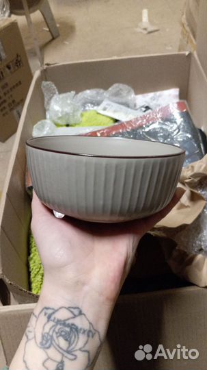 Две тарелки и салатник