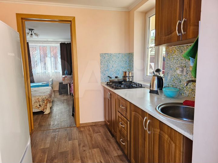 Комната 33 м² в 1-к., 1/2 эт.