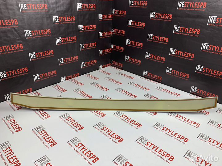 Спойлер средний Toyota Land Cruiser 200