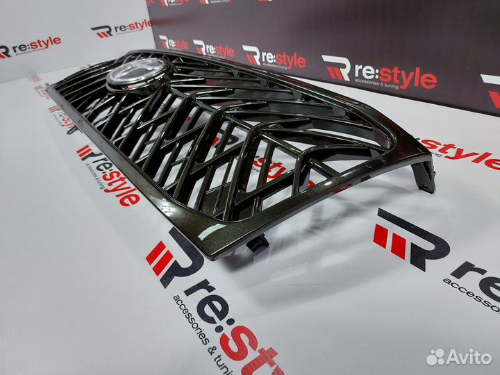 Решетка радиатора Land Cruiser 100 02-05г TRD