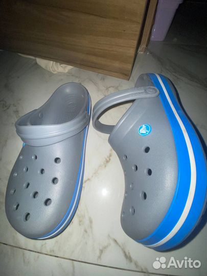 Crocs m8