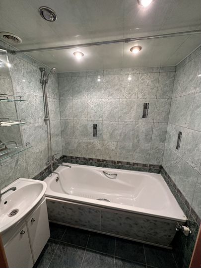 2-к. квартира, 52 м², 7/9 эт.