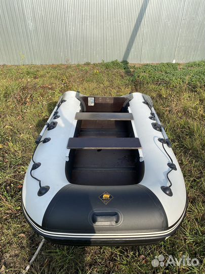 Моторная лодка ривьера 2900с