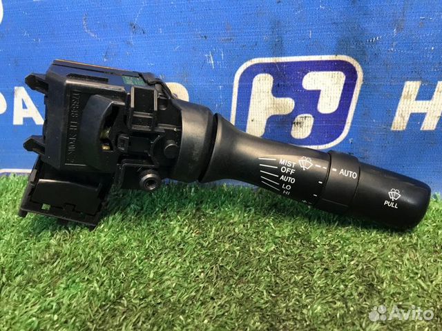 Переключатель стеклоочистителей Toyota Camry XV40