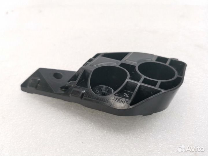 Кронштейн правый Toyota Rav4 CA40 2.2 2adfhv 2018