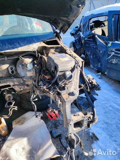 Четверть передний левый Peugeot 307 1.6 TU5 NFU