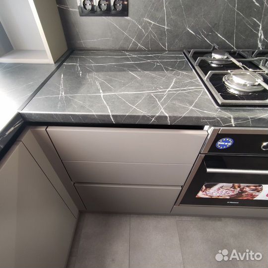 Кухня в дом на заказ