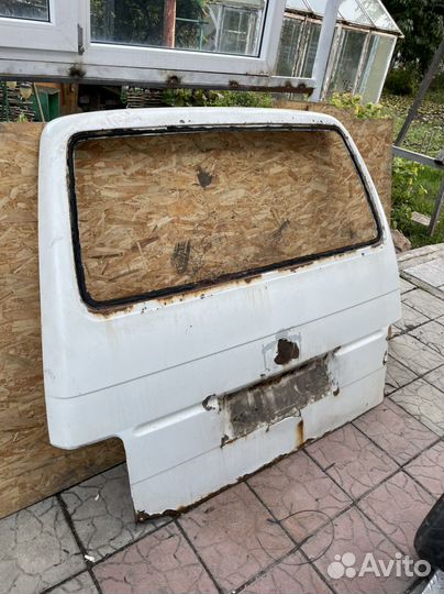 Задняя дверь volkswagen transporter t4