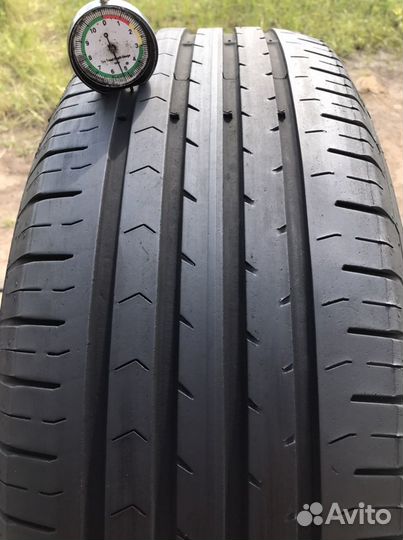 Continental ContiPremiumContact 5 SUV 235/65 R17 104V