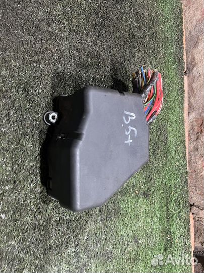 Блок предохранителей Passat B5.B5+