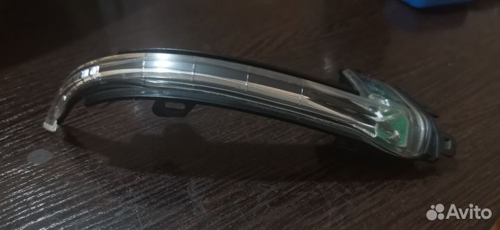 Поворотник audi a4 b8 правый