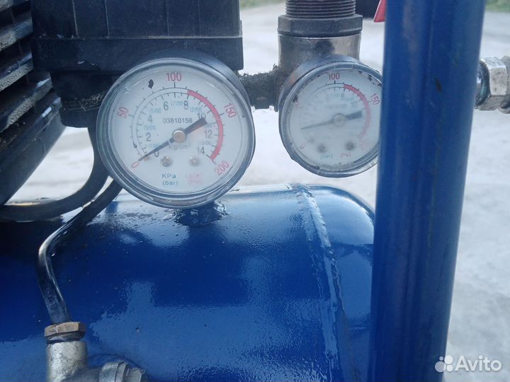 Компрессор воздушный 220в