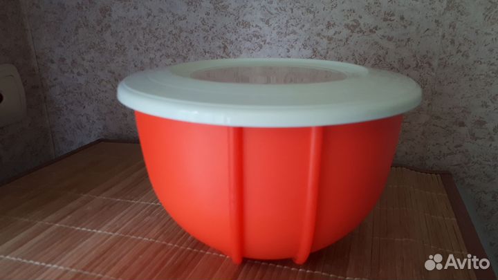 Замесочное блюдо tupperware 1,5л
