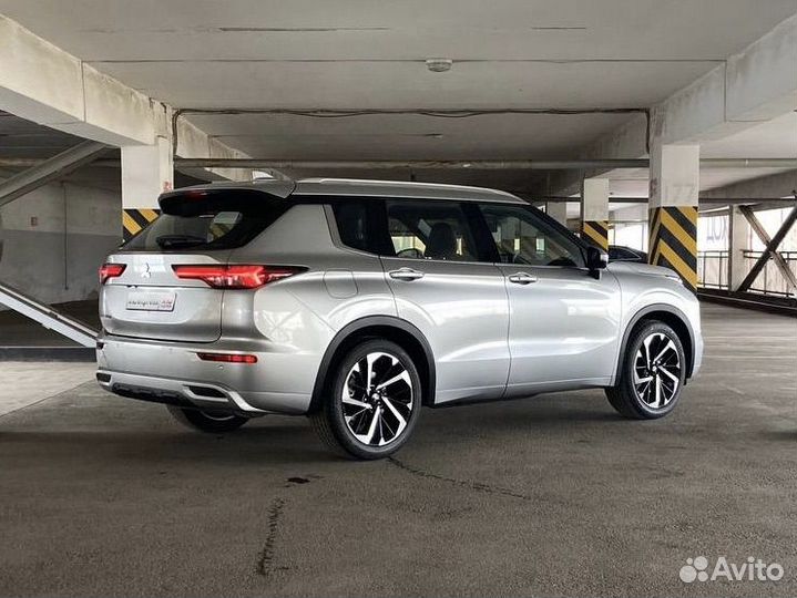 Mitsubishi Outlander 4 под заказ