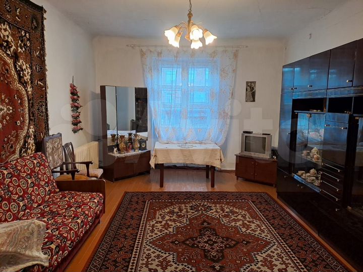 3-к. квартира, 95 м², 2/2 эт.