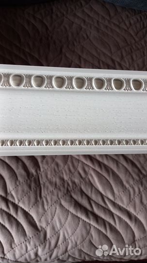 Потолочный плинтус