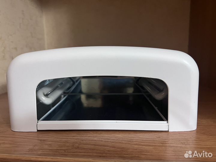 Лампа для маникюра новая