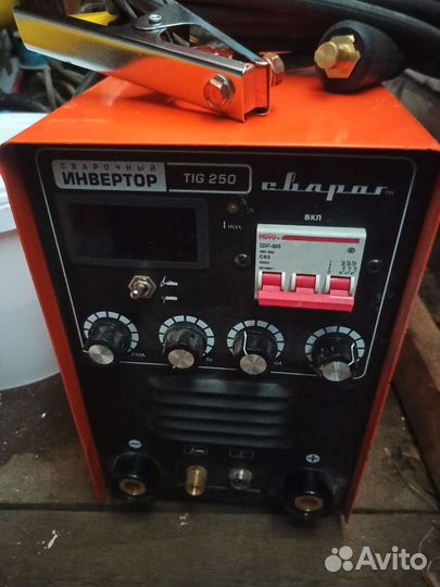 Сварочный инвертор сварог tig 250