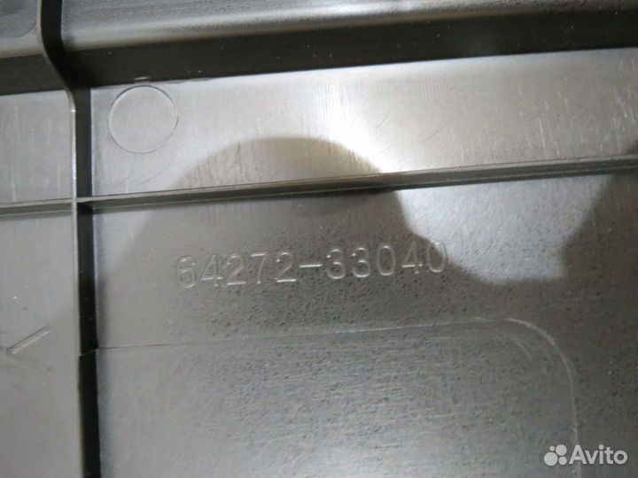 Обшивка багажника левая Toyota Camry 50