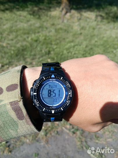 Часы casio pro trek