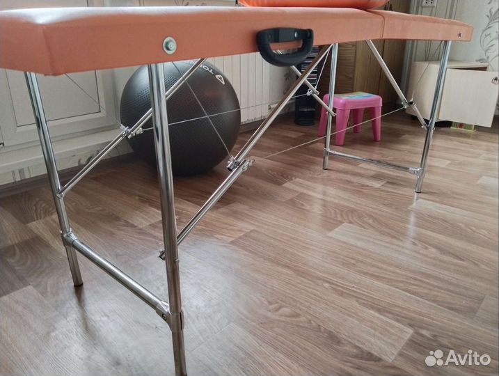 Массажный стол