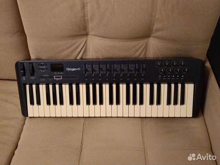Миди клавиатура M audio oxygen 49