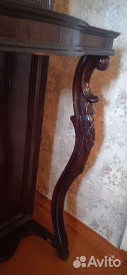 Зеркало старинное с туалетным столиком