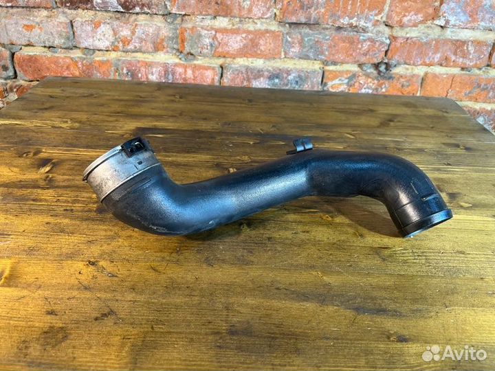 Патрубок интеркулера Bmw 5 F10 N55B30 2011