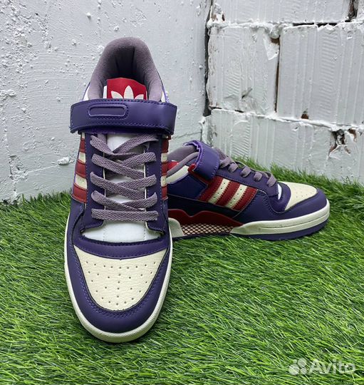 Кроссовки adidas