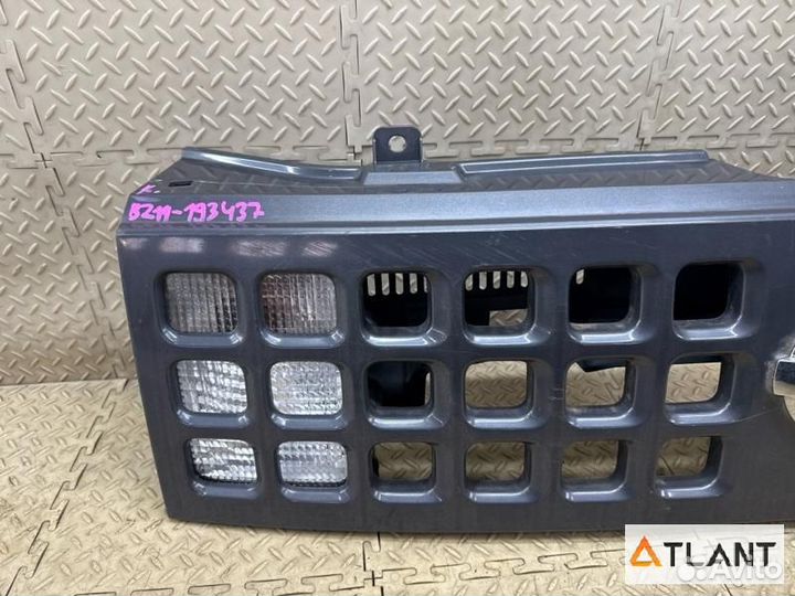 Решетка радиатора nissan cube