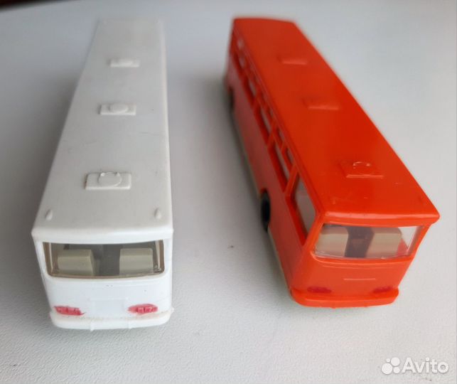 Модель Икарус Ikarus 260, гдр, 1:120