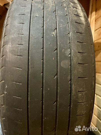 Yokohama Advan Sport V102 235/55 R20 102V