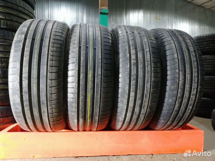 Pirelli P Zero PZ4 225/40 R20
