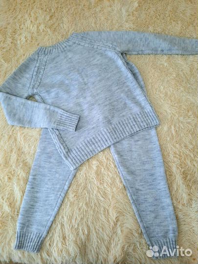 Костюм теплый женский новый 42-44