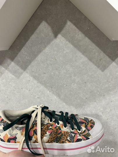 Кроссовки adidas