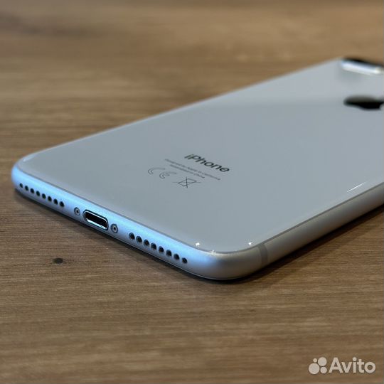iPhone 8 Plus, 64 ГБ