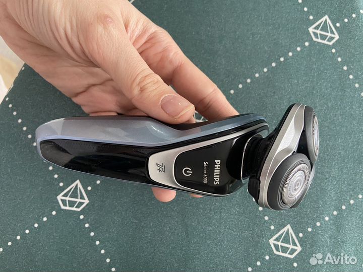 Электробритва Philips Series 5000 новая