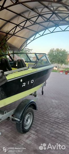Лодка RIO с мотором 9.9