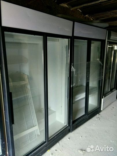 Холодильный шкаф