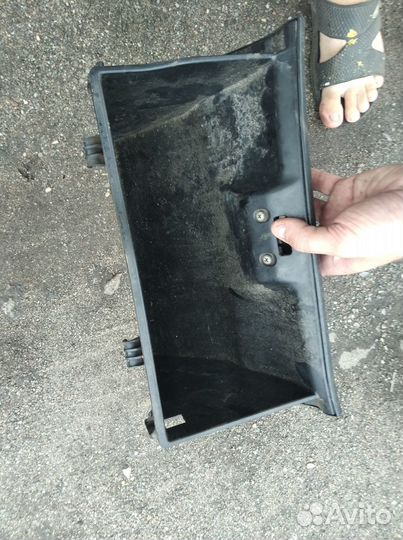 Бардачок Митцубиси лансер 9