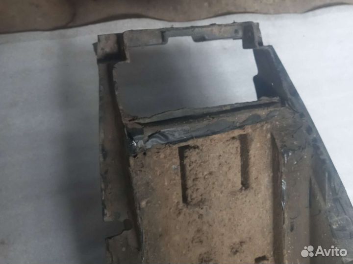 Пластик подрамника Kawasaki ZX 6R 98-99