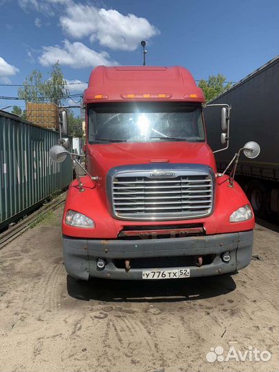 Freightliner FLC 120 с полуприцепом, 2003