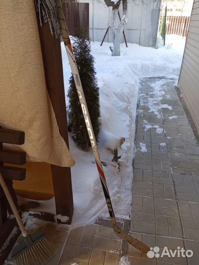 Клюшка хоккейная,левый хват, бу Клюшка easton