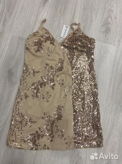 Платье на бретельках для девушки 44-46 размер