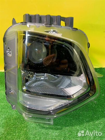 Фара правая Hyundai Santa Fe (TM) 2018