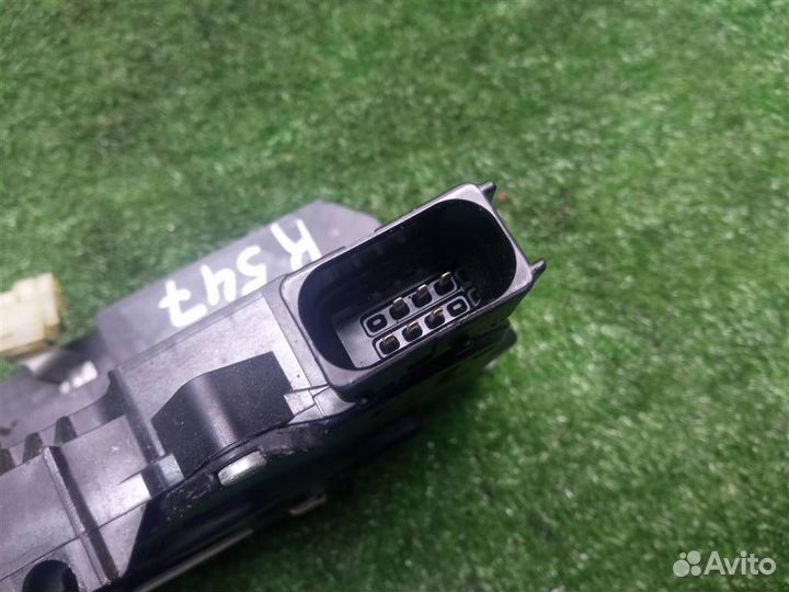 Замок двери задней правой Opel Corsa D (2006-2015)