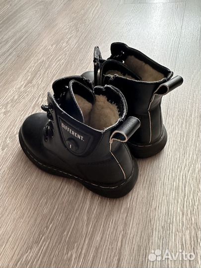 Ботинки на девочку 26 размер